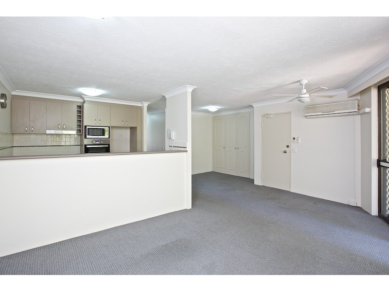 2 ‘Old Burleigh Court’ 117 Old Burleigh Road, Broadbeach QLD 4218