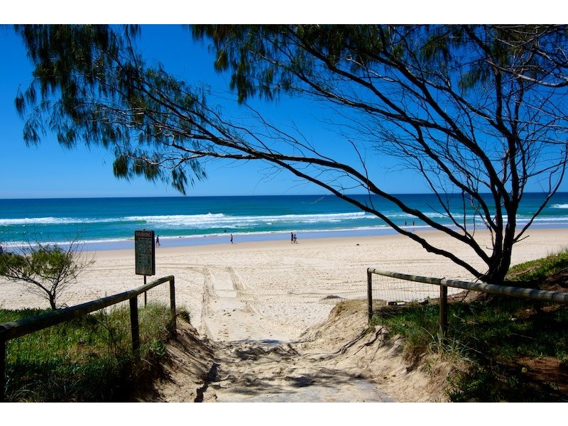 2 ‘Old Burleigh Court’ 117 Old Burleigh Road, Broadbeach QLD 4218