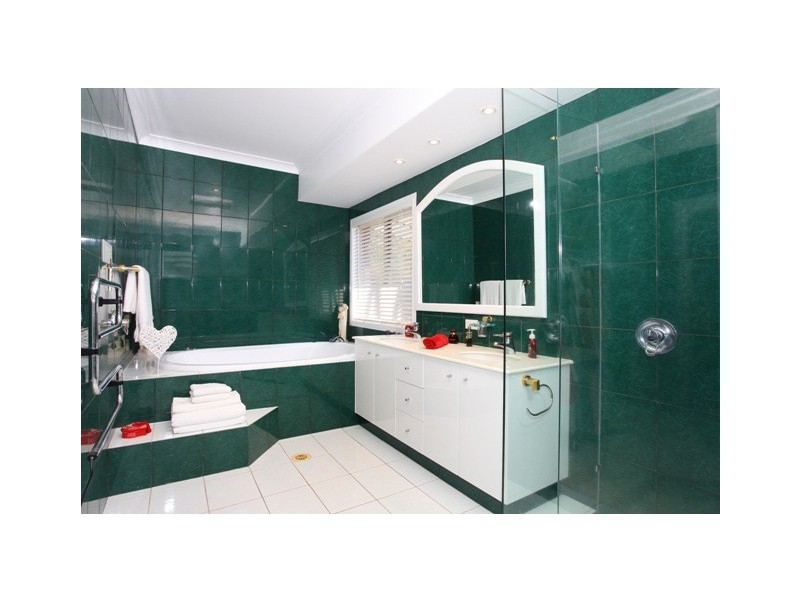 103 Port Jackson Boulevard, Clear Island Waters QLD 4226