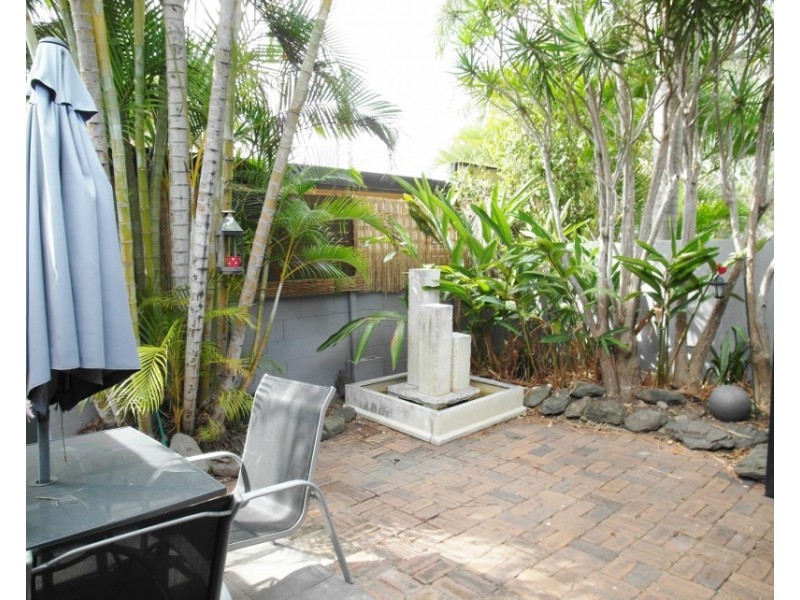 11 Allawah Street, Sorrento QLD 4217