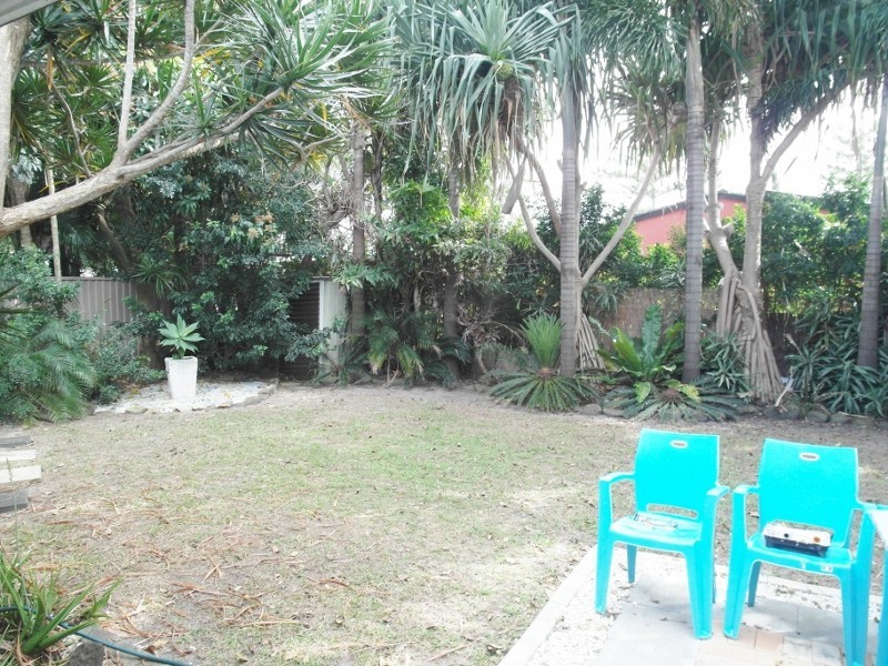 11 Allawah Street, Sorrento QLD 4217