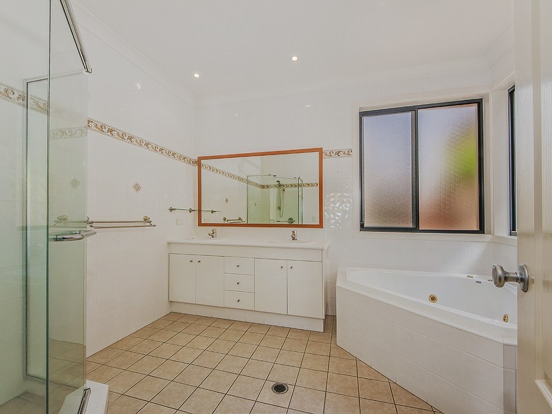 51 ‘Lake Hills’ 117 Palm Meadows Drive, Carrara QLD 4211