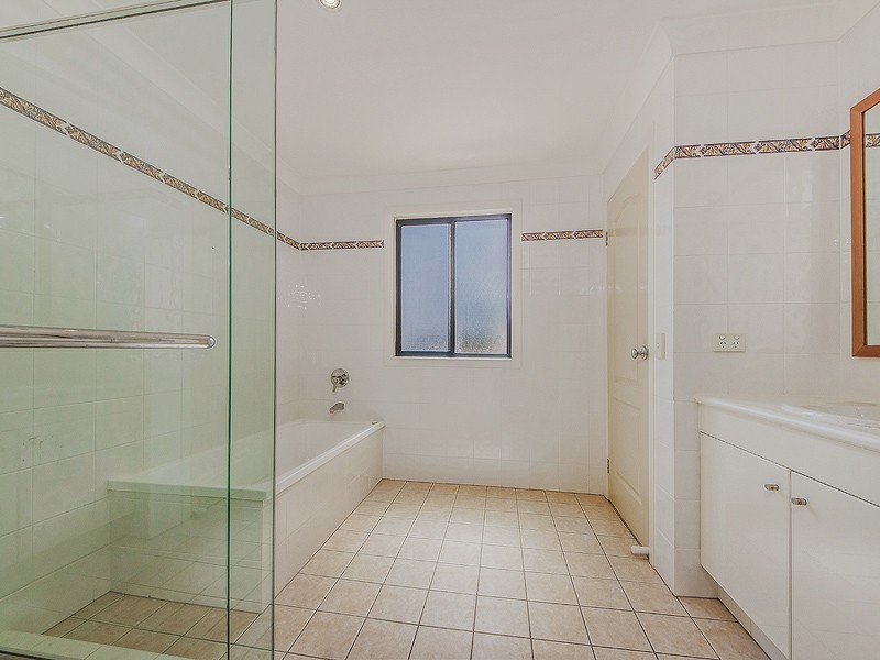 51 ‘Lake Hills’ 117 Palm Meadows Drive, Carrara QLD 4211