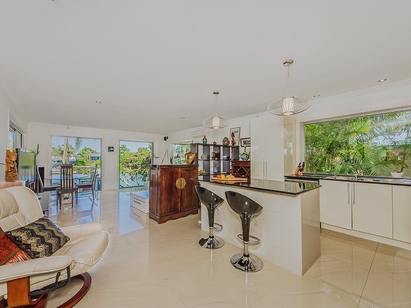 3 La Spezia Ct, Surfers Paradise QLD 4217