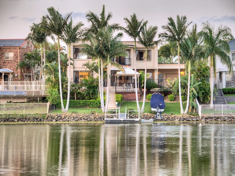 19 Andros Court, Clear Island Waters QLD 4226