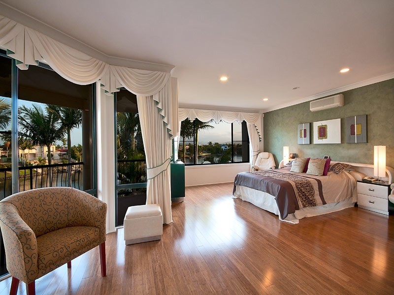 19 Andros Court, Clear Island Waters QLD 4226