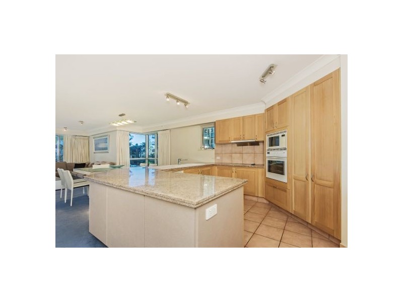 7 ‘Oceana on Broadbeach’100 Old Burleigh Road, Broadbeach QLD 4218