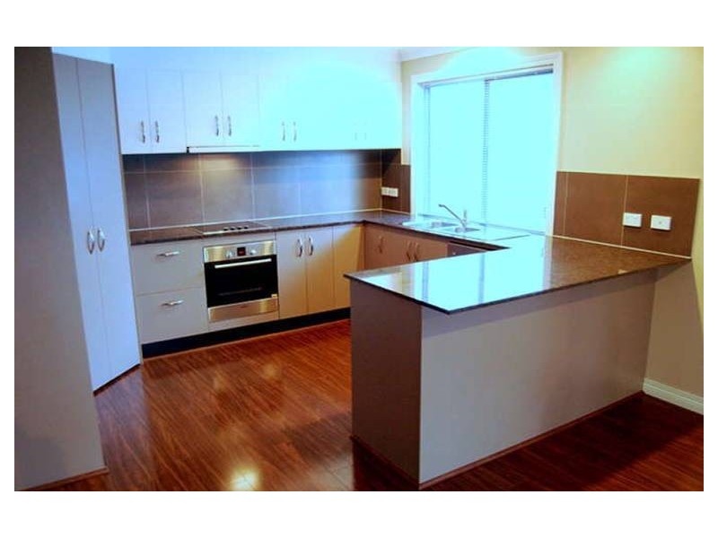 2/13 Andromeda Parade, Robina QLD 4226