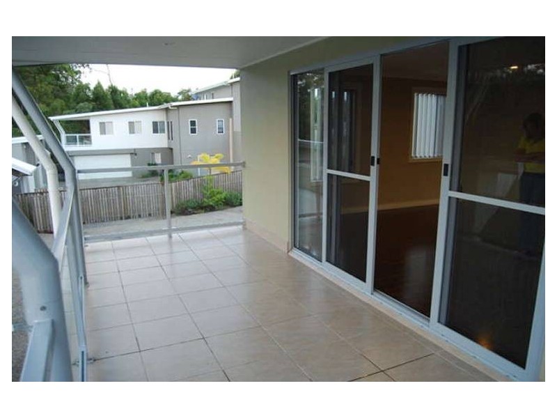 2/13 Andromeda Parade, Robina QLD 4226