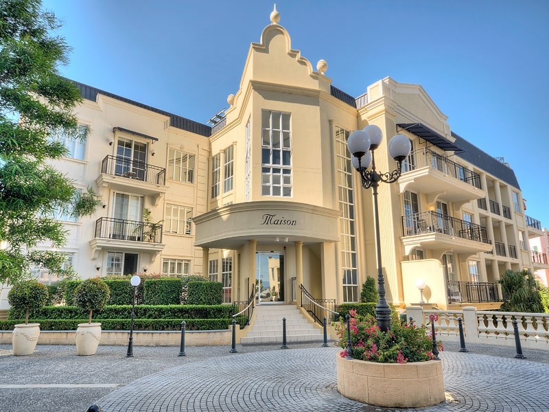 2028 ‘Maison’ 3029 The Boulevard, Carrara QLD 4211