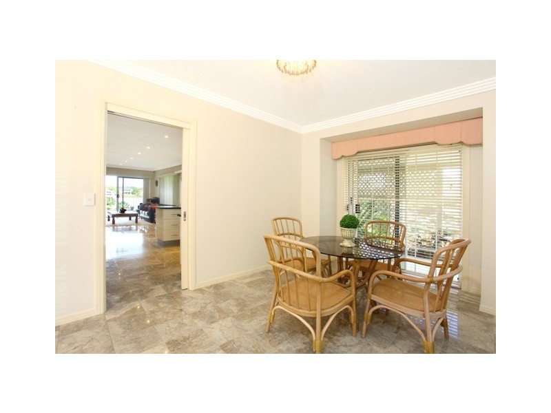 20 Darnay Road, Broadbeach Waters QLD 4218