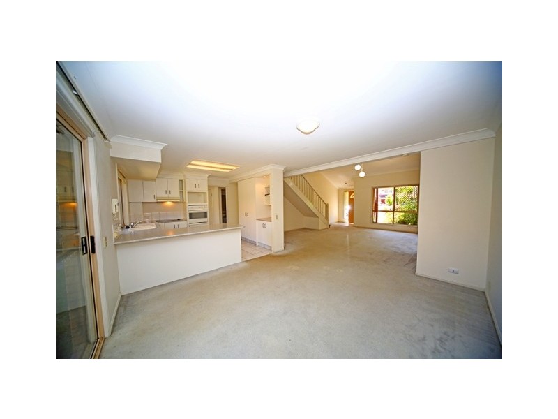 9 ‘Runaway Royale’ 264 Oxley Drive, Coombabah QLD 4216