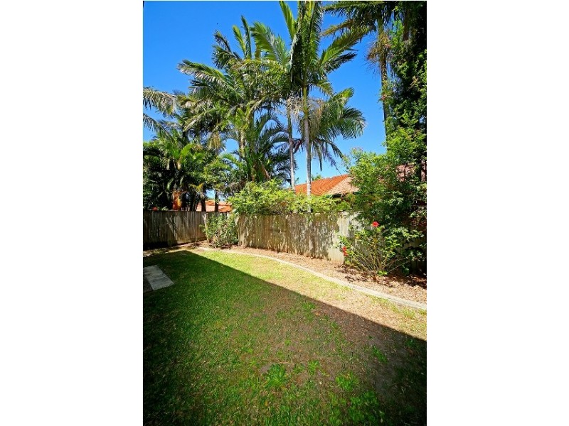 9 ‘Runaway Royale’ 264 Oxley Drive, Coombabah QLD 4216