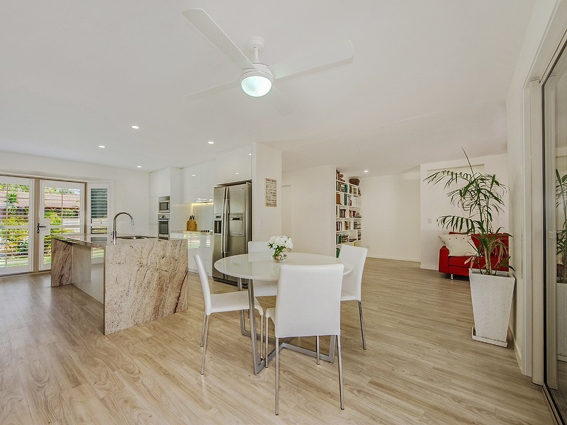 42 Manly Drive, Robina QLD 4226