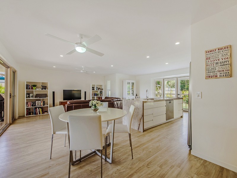 42 Manly Drive, Robina QLD 4226