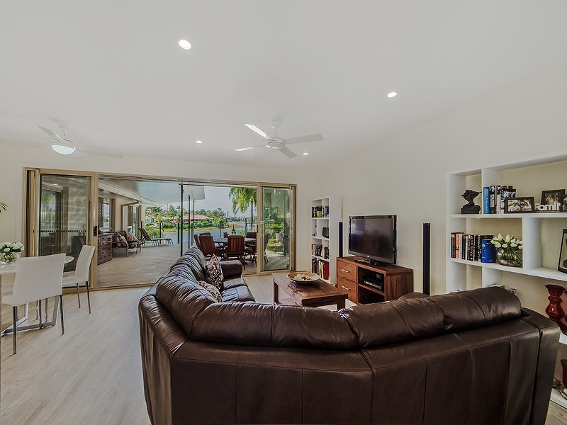 42 Manly Drive, Robina QLD 4226