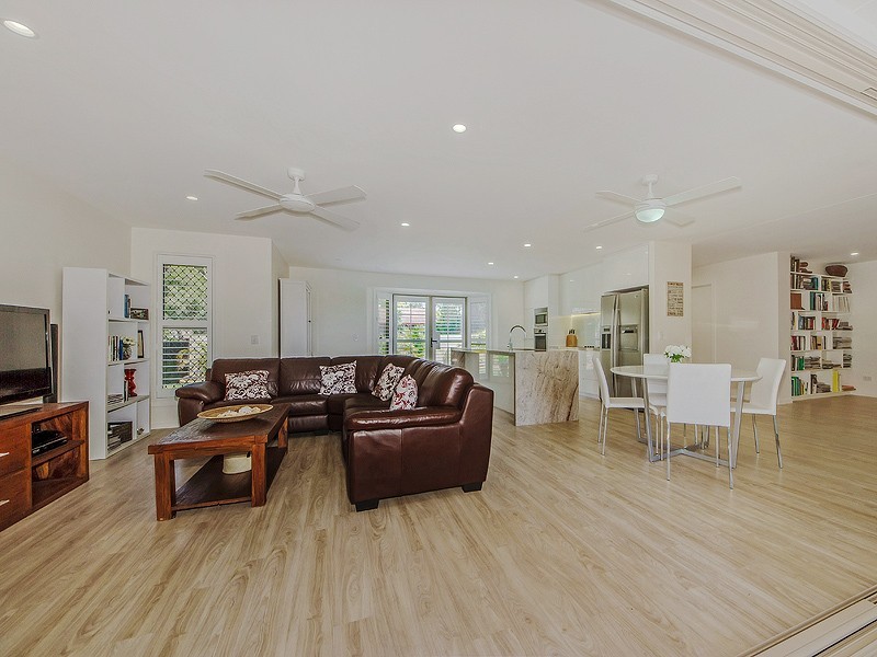 42 Manly Drive, Robina QLD 4226