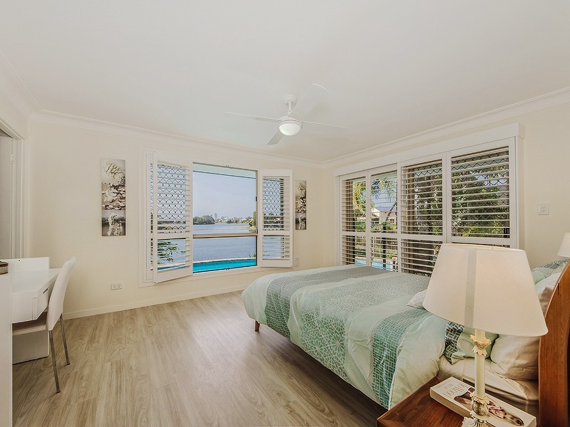 42 Manly Drive, Robina QLD 4226