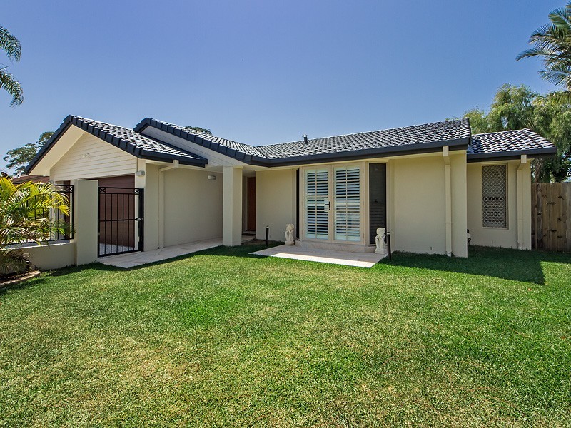 42 Manly Drive, Robina QLD 4226