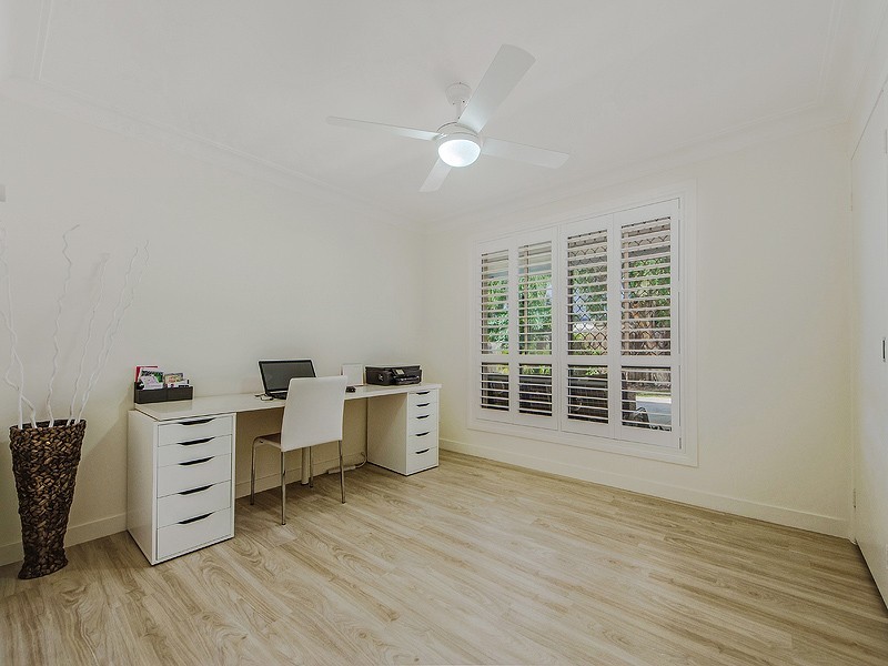 42 Manly Drive, Robina QLD 4226