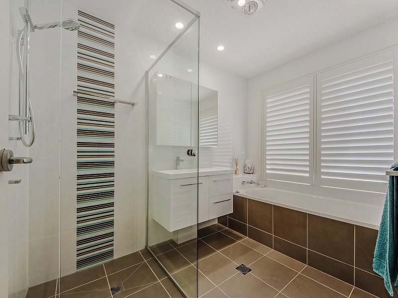 42 Manly Drive, Robina QLD 4226