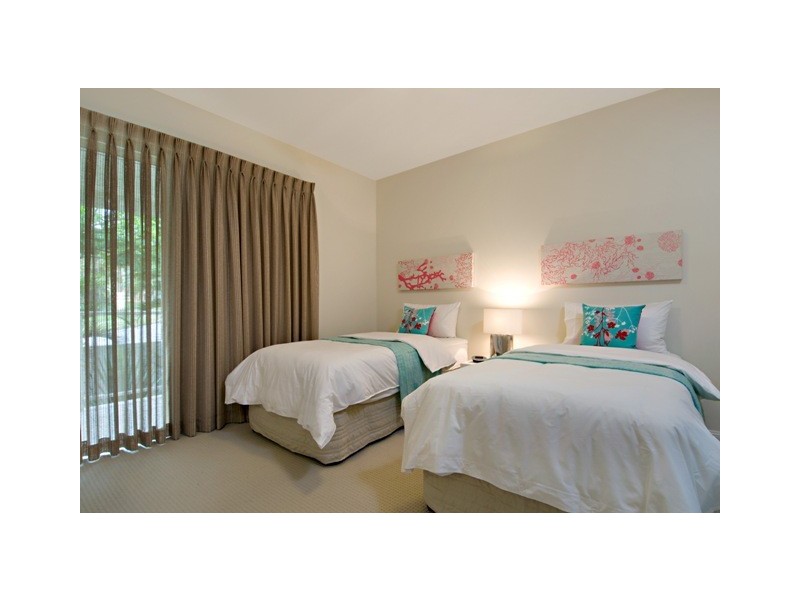 4 ‘Lifestyle on Gordon’ 27-29 Gordon Street, Labrador QLD 4215