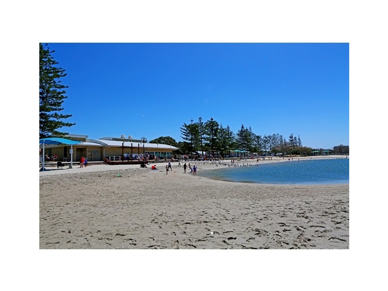 4 ‘Lifestyle on Gordon’ 27-29 Gordon Street, Labrador QLD 4215