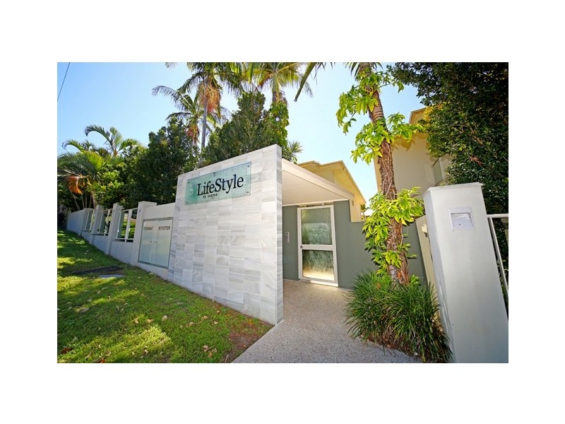 4 ‘Lifestyle on Gordon’ 27-29 Gordon Street, Labrador QLD 4215