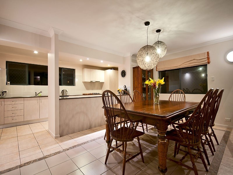 1 Cleland Crescent, Broadbeach Waters QLD 4218