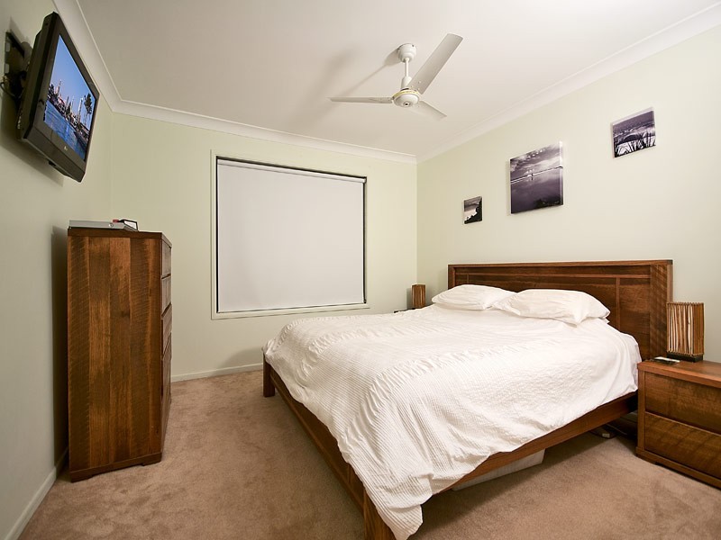 1 Cleland Crescent, Broadbeach Waters QLD 4218