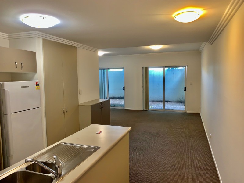 5/18-20 Rose Street, Southport QLD 4215