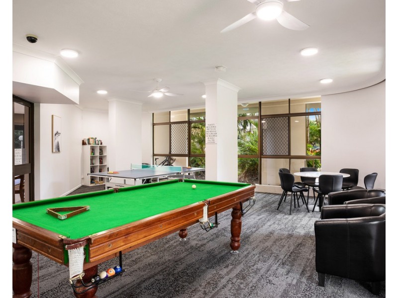 13/121 Surf Parade ‘Capricornia’, Broadbeach QLD 4218