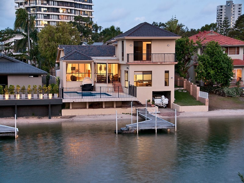 12 Neptune Court, Paradise Waters QLD 4217