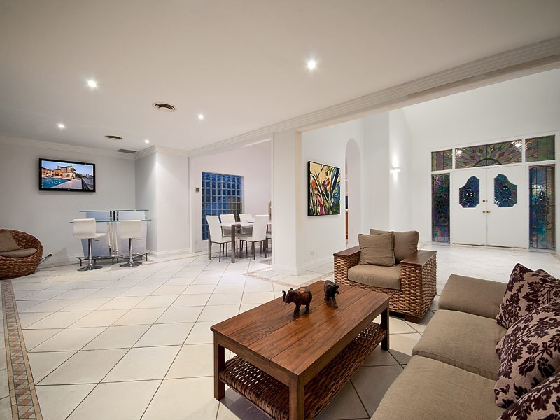 12 Neptune Court, Paradise Waters QLD 4217