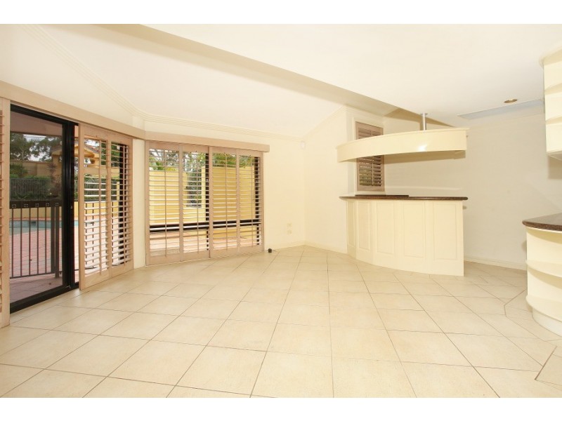 32 Ben Lexcen Place, Robina QLD 4226