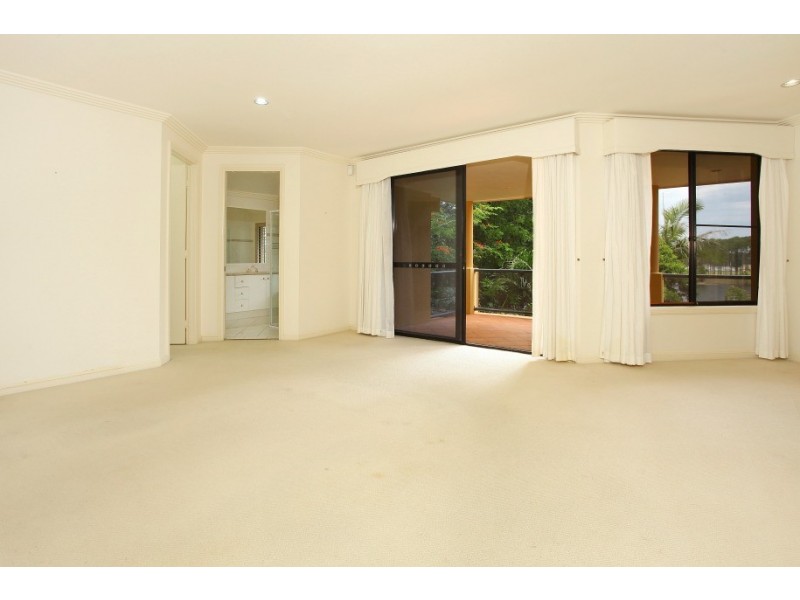 32 Ben Lexcen Place, Robina QLD 4226