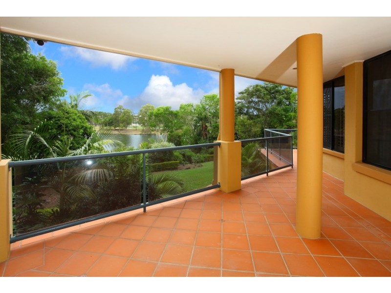 32 Ben Lexcen Place, Robina QLD 4226