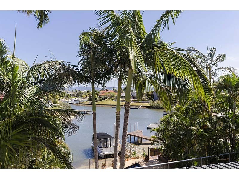 36 Blair Athol Crescent, Sorrento QLD 4217