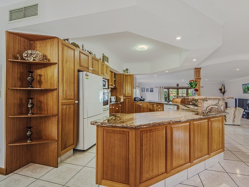 89 Campbell Street, Sorrento QLD 4217