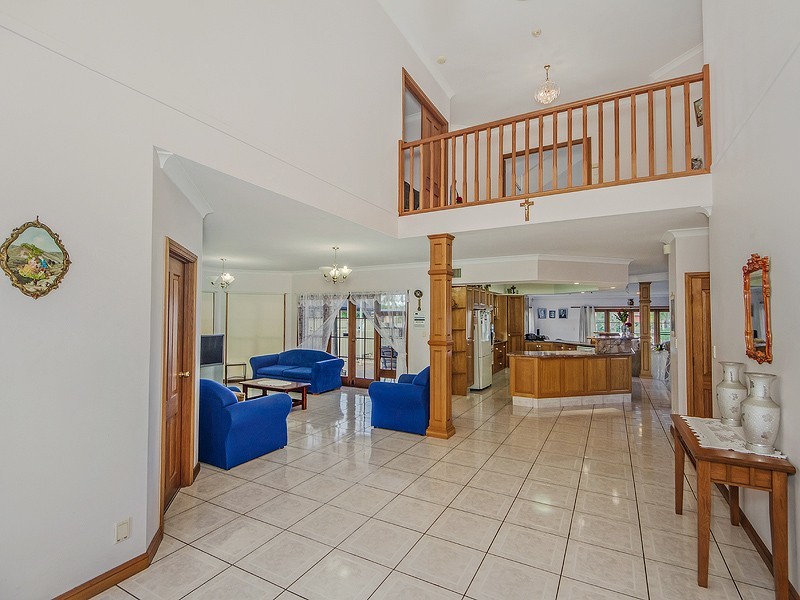 89 Campbell Street, Sorrento QLD 4217