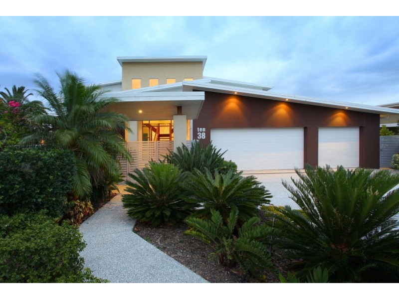 1038 Lakeview Terrace, Royal Pines, Benowa QLD 4217