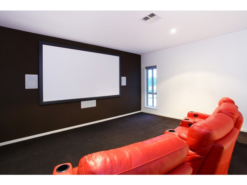 1038 Lakeview Terrace, Royal Pines, Benowa QLD 4217