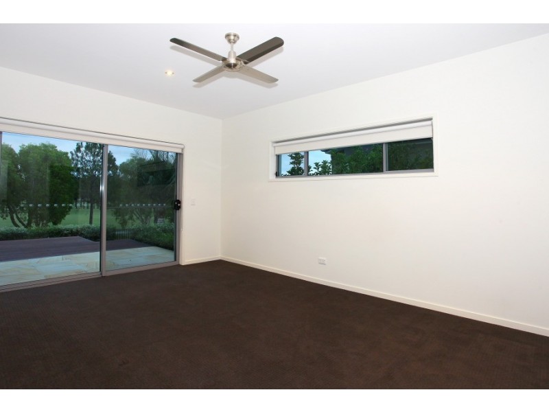 1038 Lakeview Terrace, Royal Pines, Benowa QLD 4217