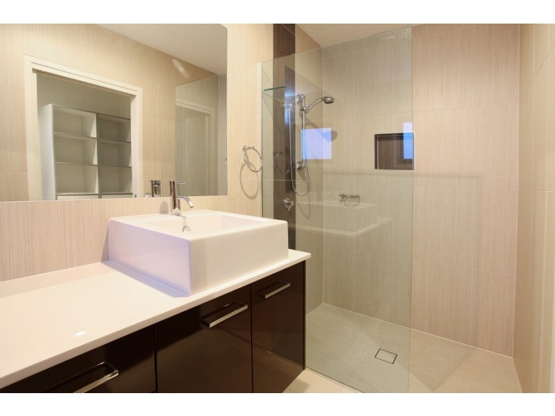 1038 Lakeview Terrace, Royal Pines, Benowa QLD 4217