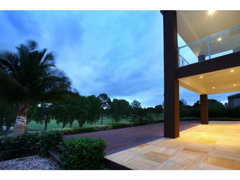 1038 Lakeview Terrace, Royal Pines, Benowa QLD 4217