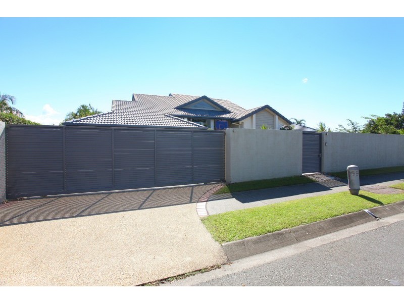 293 Rio Vista Blvd, Mermaid Waters QLD 4218