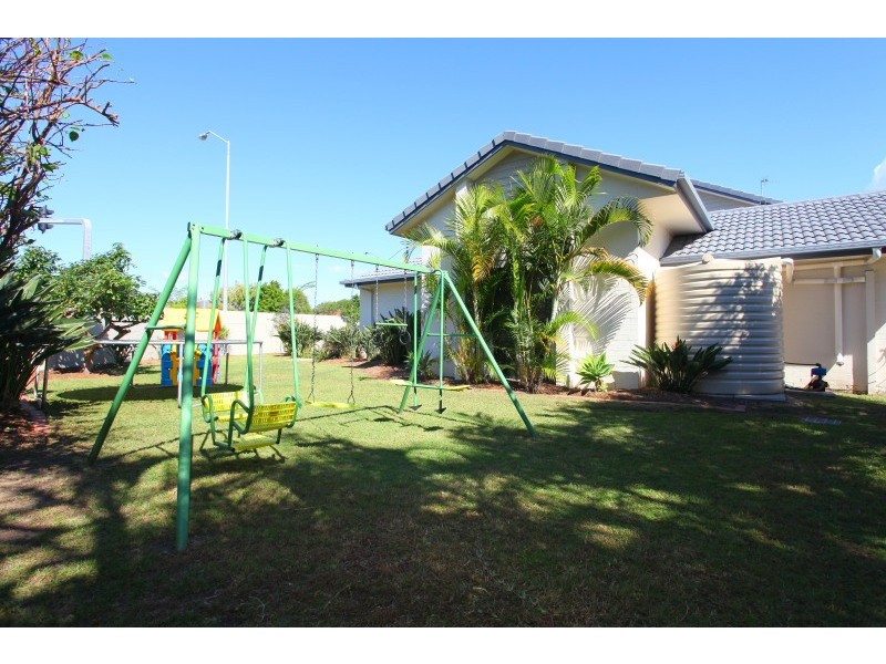 293 Rio Vista Blvd, Mermaid Waters QLD 4218