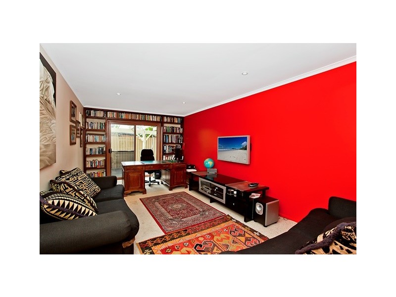 3 Village Low Road, Benowa Waters QLD 4217