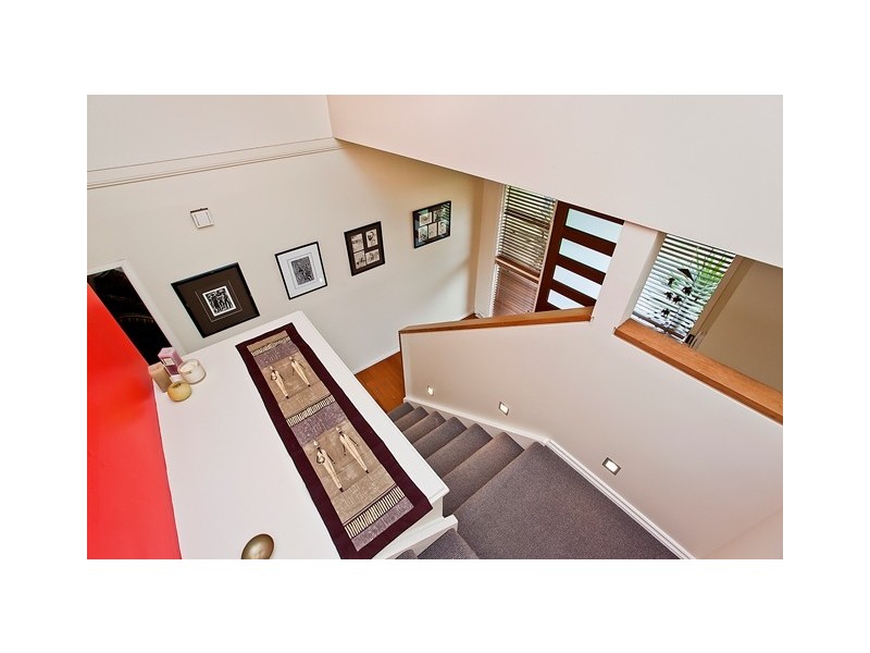 3 Village Low Road, Benowa Waters QLD 4217