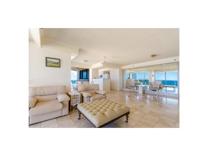 8B ‘Surfers Manhattan’ 62 Old Burleigh Road, Broadbeach QLD 4218